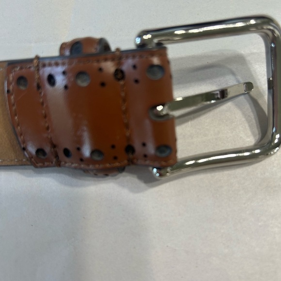 Cole Haan Brown Leather Belt with Classic Metal Buckle - Picture 5 of 16